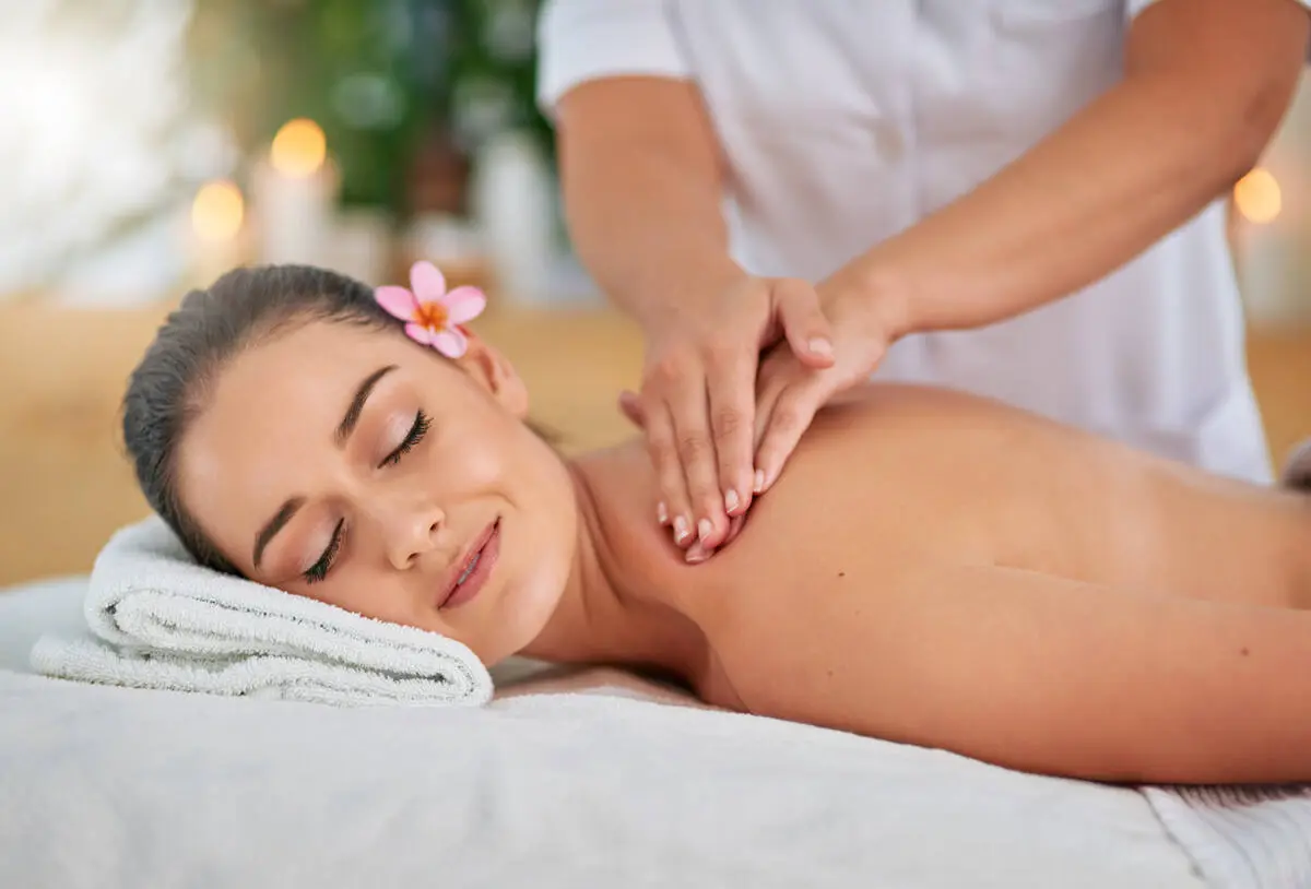 Shoulder and back massage